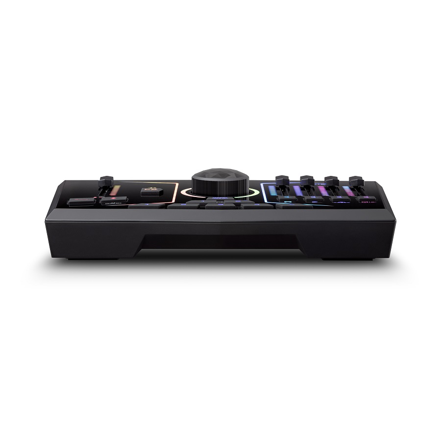 mgame-dual-studio-07