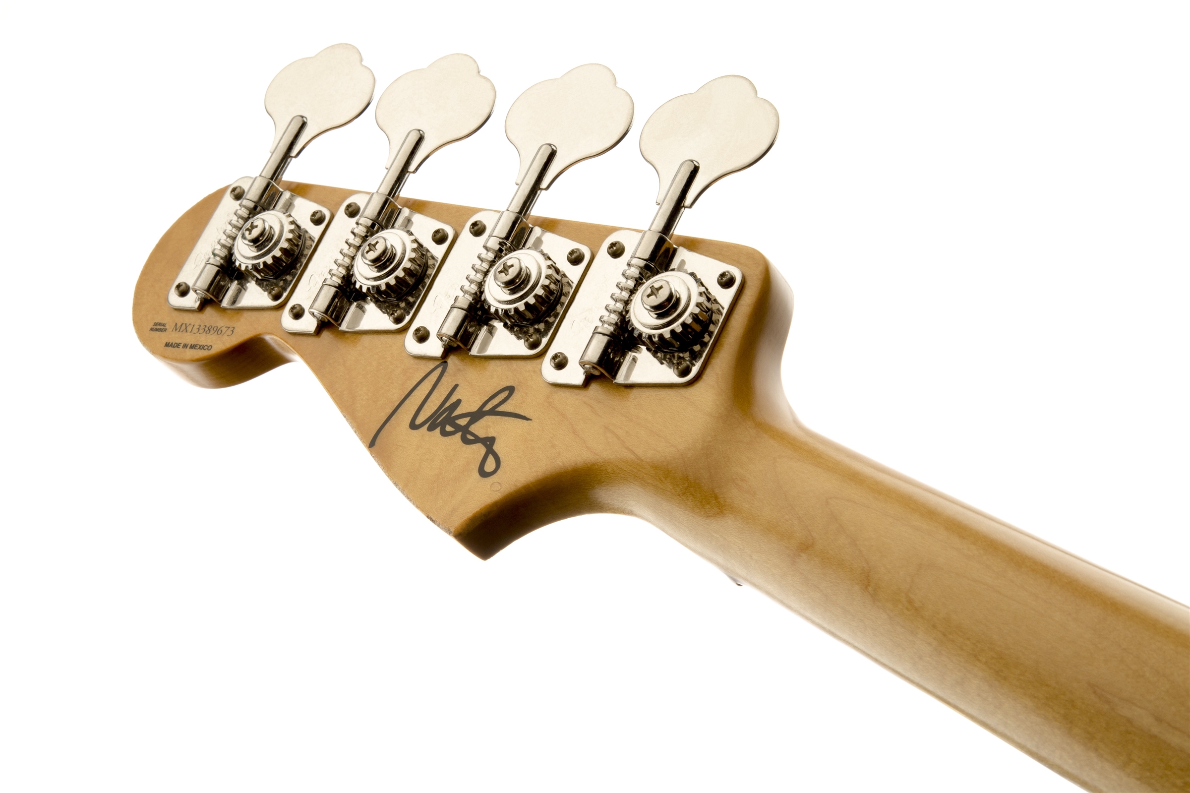 Fender-Nate-Mendel-P-Bass-CAR_7