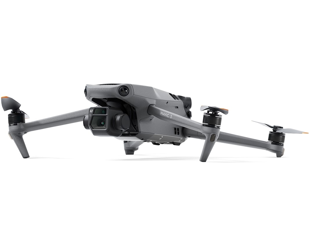 DJI Mavic 3 Fly More Combo