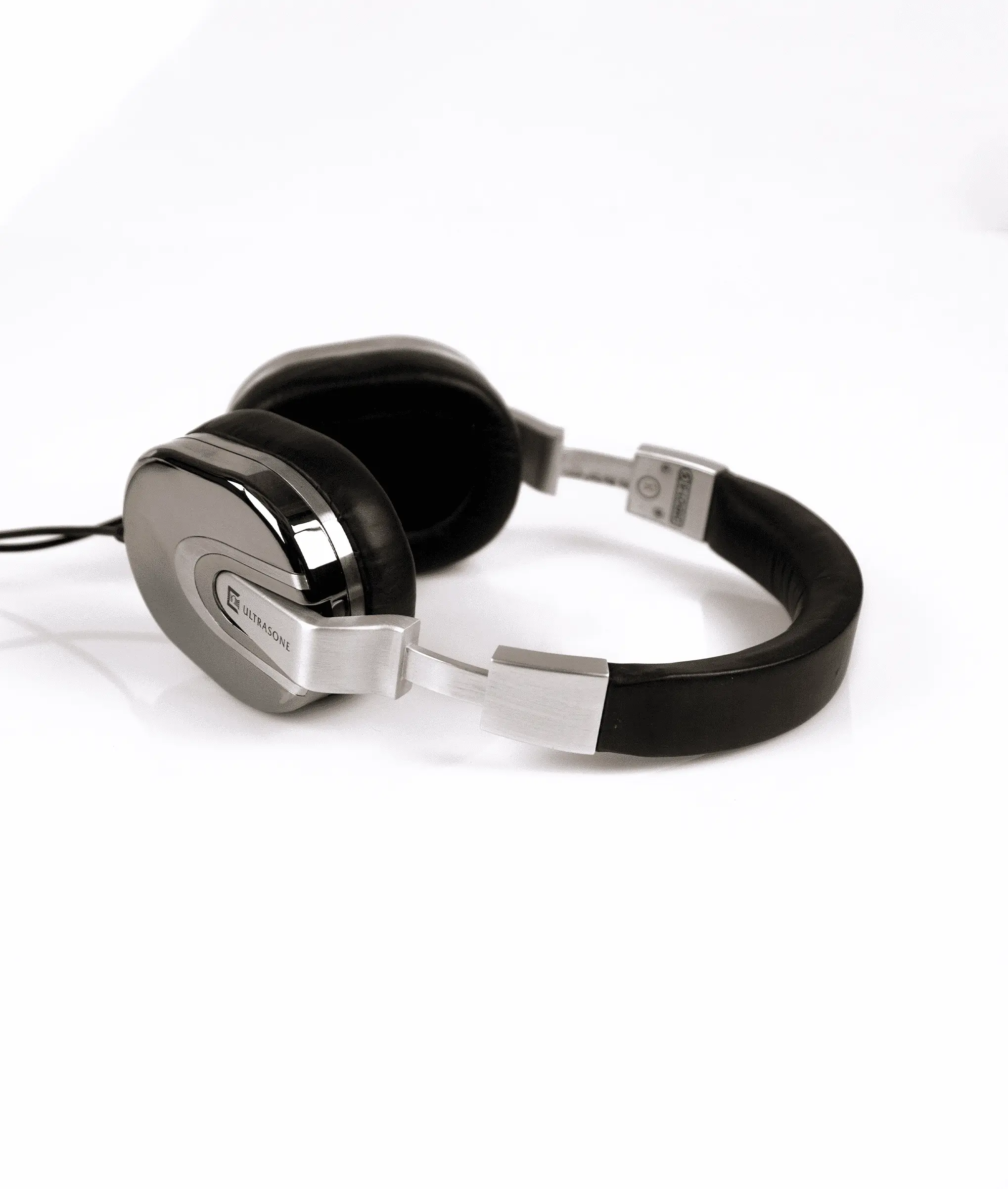 Ultrasone Edition 8